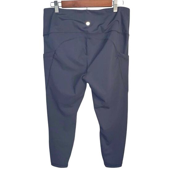 90° by reflex Women's size XXL Navy performance compression leggings w/pockets - Picture 2 of 9